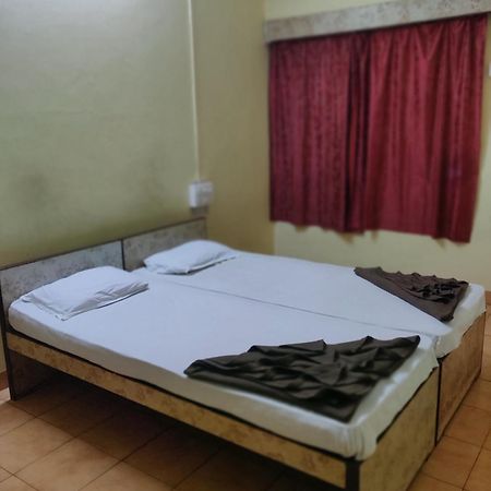 Shraddha Lodge Ratnāgiri Extérieur photo